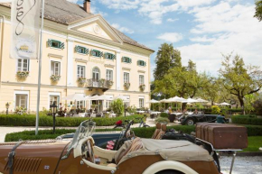 Гостиница Hotel Schloss Lerchenhof  Хермагор